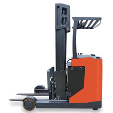 Cargar imagen en el visor de la galería, Montacargas Hombre Parado RT de 1.5, 2 y 2.5 Toneladas de 8 Metros de Altura