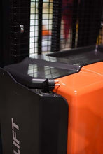 Cargar imagen en el visor de la galería, Estibador Eléctrico de 1.8 tonelada y 4.6 metros de altura